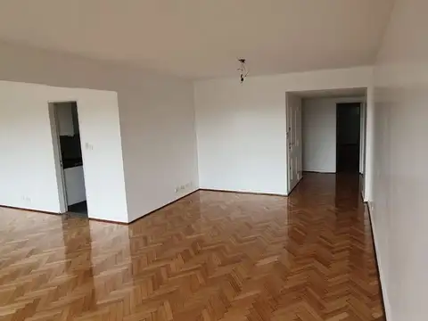 Departamento 4 ambientes con 2 baños