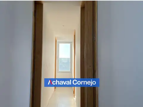 VENTA | Casa  de 4 dormitorios   pileta en el barrio Araucarias, Puertos