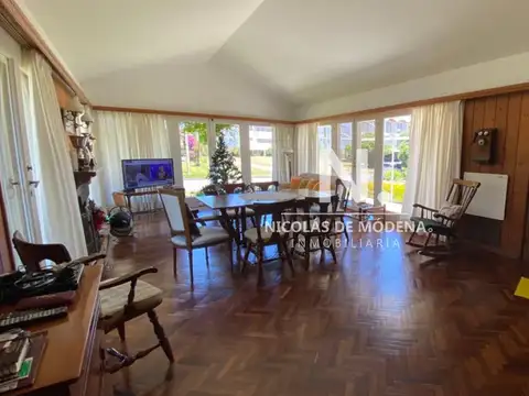 Encantadora casa en uno de los mejores puntos de la mansa!