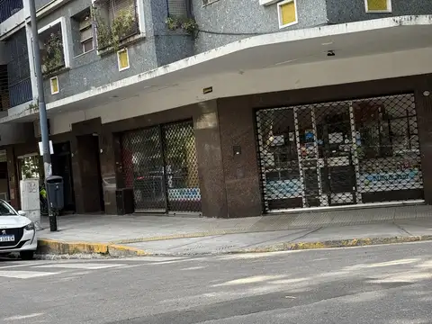 Local en Venta Via Púb.