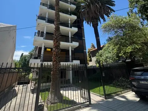 OPENHOUSE vende maravilloso piso en Boulogne Sur Mer, frente al parque