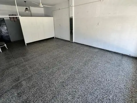Local en Alquiler en Rafael Calzada, $ 450.000