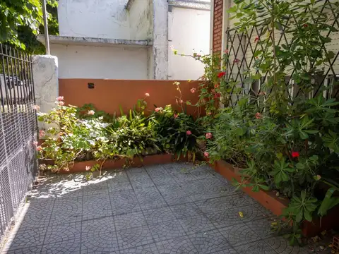 71 entre 30 y 31 1700, Piso 0