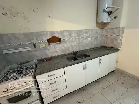 Depto Tipo Casa 2 ambientes con 1 baño