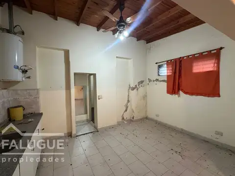 Depto Tipo Casa en Venta en Villa Ballester, USD 60.000