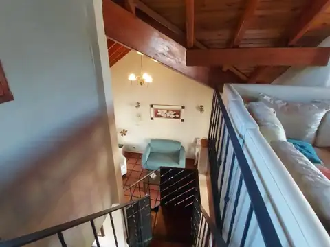 Casa 6 ambientes con 3 baños