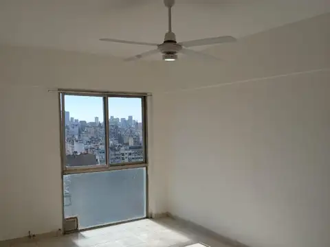 Departamento en Alquiler en Monserrat, $ 380.000