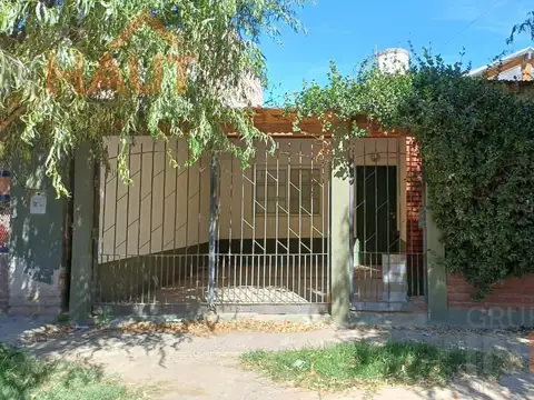 Casa en venta en Cinco Saltos 