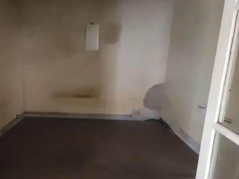 CASA A REFACCIONAR o LOTE en venta - Moron