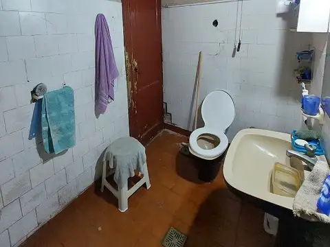 Depto Tipo Casa 5 ambientes con 2 baños