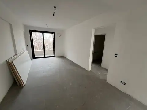 Sarandi 1000, Piso 3