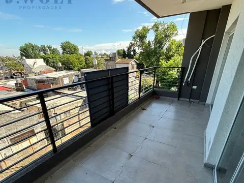 Departamento en Alquiler con 2 cocheras