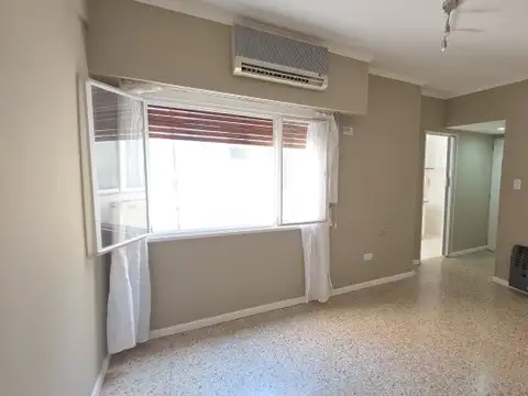 Romulo Naon 2300 , Piso 8