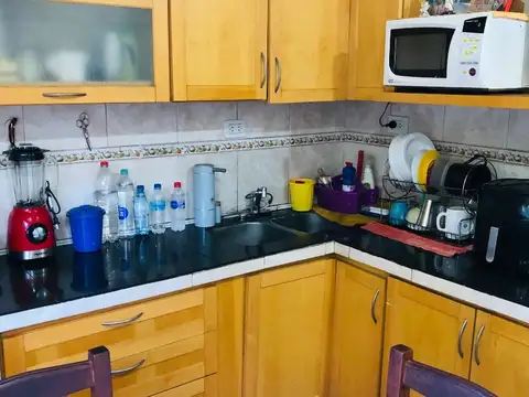 PH al frente en Planta Alta y Segundo Piso de 110 m2 a 2 cuadras de la Estación de Tren 