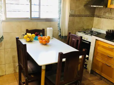 Depto Tipo Casa en Venta 40 años