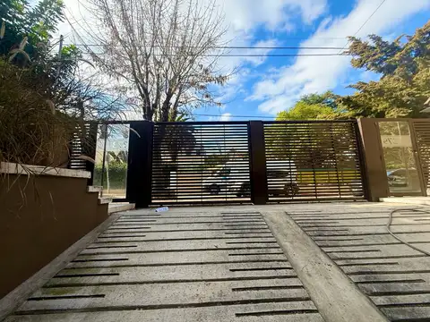 Depto Tipo Casa en Venta en Castelar Sur, USD 225.000