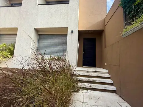 Depto Tipo Casa en Venta de 3 dormitorios