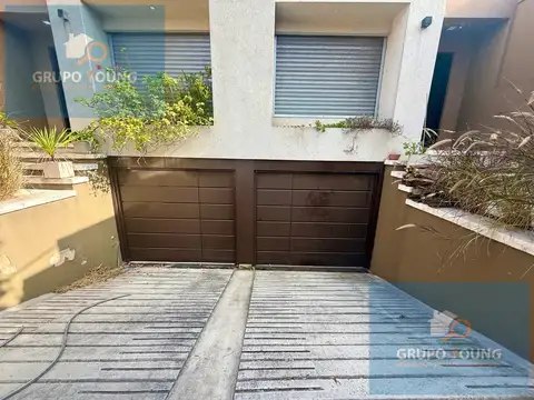 Depto Tipo Casa 4 ambientes con 2 baños