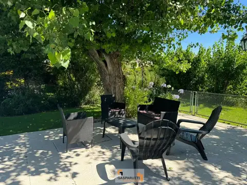 Casa 4 ambientes con 3 baños