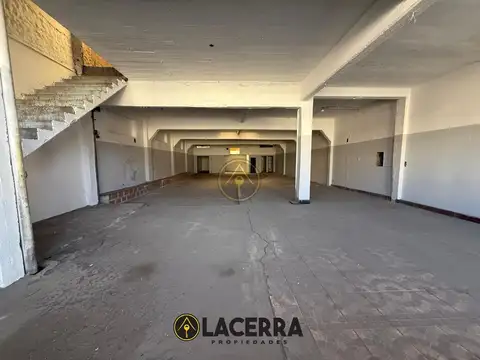 Galpon en Venta 10  mts Frente