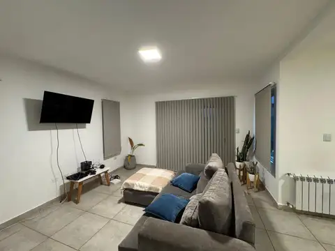 Depto Tipo Casa en Venta con 1