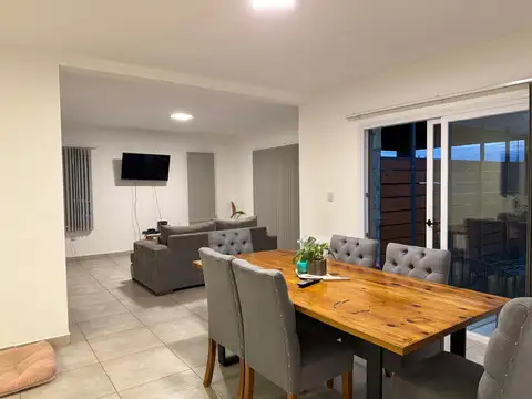 Depto Tipo Casa en Venta de 2 dormitorios