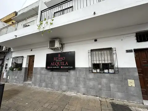 Departamento 2 Ambientes en Alquiler PH Lanús Este