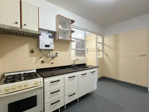 Departamento en Venta en Parque Chacabuco, USD 119.000