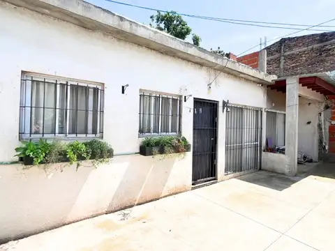 Casa + Local + Quincho+ jardin- Polvorines