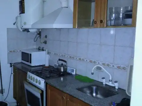 Alem 382 , Piso 1