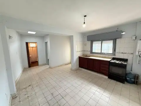 Depto Tipo Casa en Venta 56 años