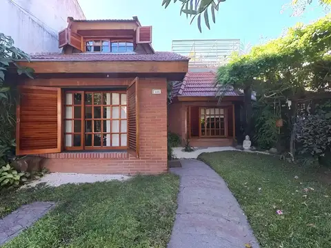 CASA EN VENTA 3 DORMITORIOS EN LINIERS