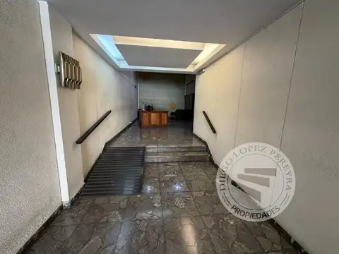 Departamento 2 ambientes piso alto luminoso