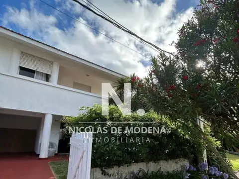 Casa en Alquiler de 3 dormitorios