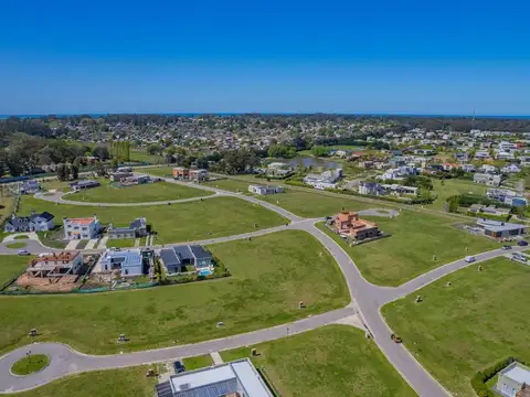 Venta Lote 700 m2 Barrio Arenas Chico