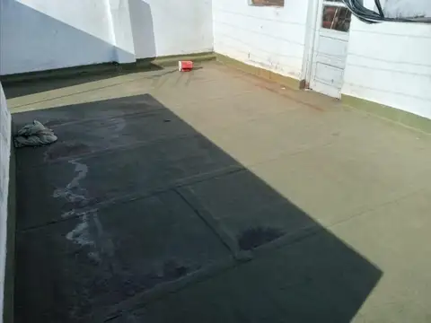 CASA 2 FLIAS CON GALPON EN VENTA VILLEGAS 5300 VILLA DOMINIC