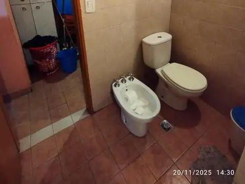 GALPON CON VIVIENDA, 400M2, MUY BUENA UBICACIÓN, V.BALLESTER