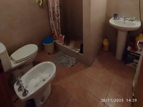 GALPON CON VIVIENDA, 400M2, MUY BUENA UBICACIÓN, V.BALLESTER