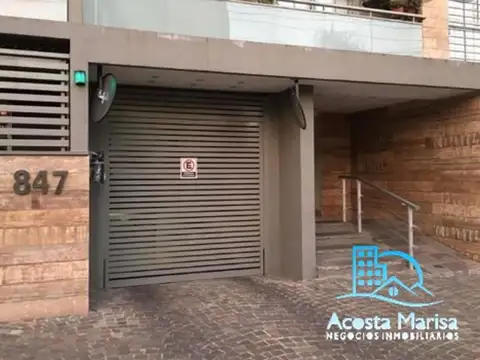 COCHERA CON BAULERA