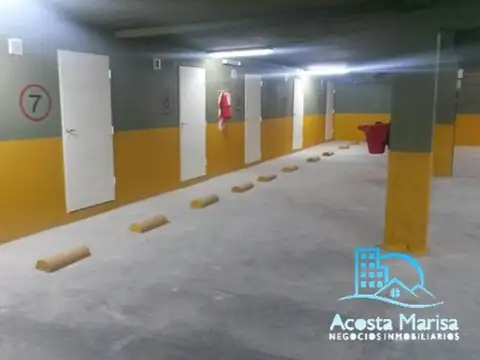 COCHERA CON BAULERA