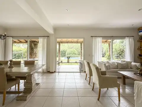 Casa en Venta en Ayres De Pilar, USD 650.000