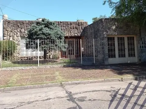 LOTE IDEAL CONSTRUCTOR PB Y 3 PISOS 10 x 32 320M2