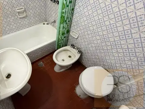 Depto Tipo Casa en Venta 40 años
