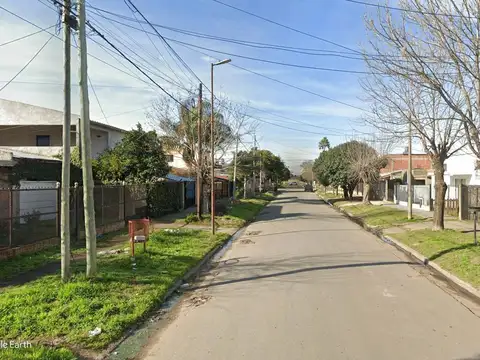 Beruti e/ Alejandro Casona y Miguel Cane