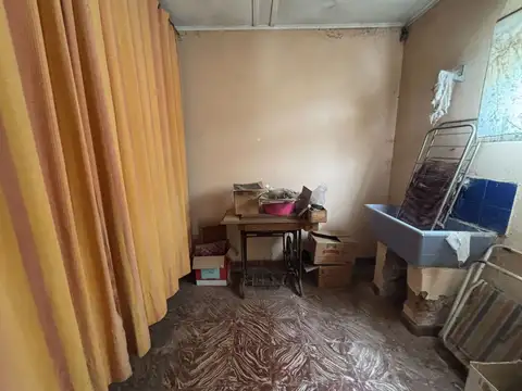 Casa 4 ambientes con 1 baño
