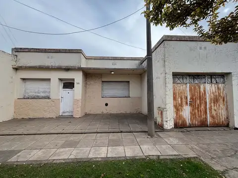 CASA EN VENTA EN BRAGADO