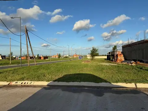 LOTE EN VENTA - DOCTA Lote 001 - Mza 166