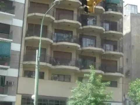 SEMIPISO 4 AMB AL FRTE BCON COCH FIJA BAUL Y PISCINA A/PROF