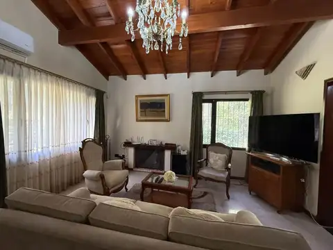 Casa venta Mar de las Pampas excelente zona