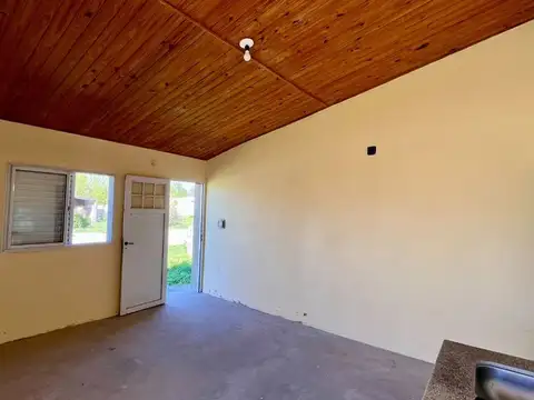 VENTA CASA un dormitorio - San Carlos Norte.-